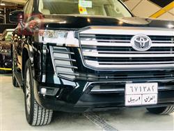تۆیۆتا لاند کروزەر